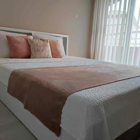 Dip Апартаменты